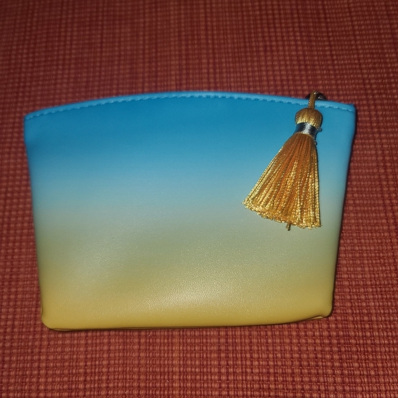 4 NEW IPSY BAGS, PURSE, WALLET, CLUTCH, BEACHY, (CARRY PHONE) MAKEUP GIFT. - Picture 11 of 11